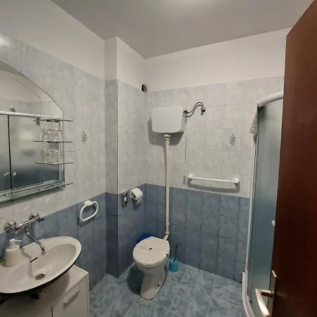 Apartment Rozmari *